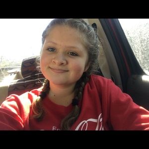 Meet your Posher, Camryn